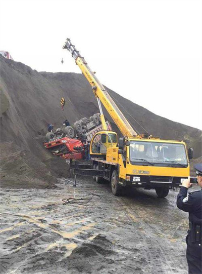 宁强上犹道路救援